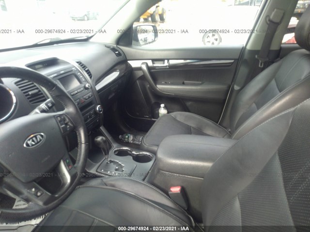 Photo 4 VIN: 5XYKUDA25CG275690 - KIA SORENTO 