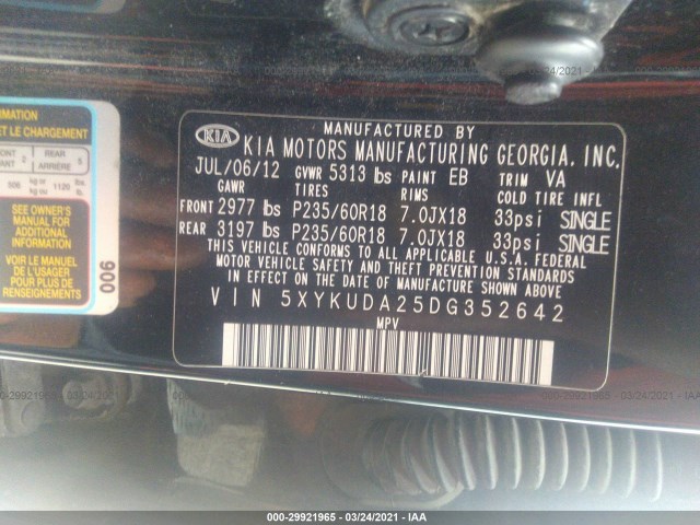 Photo 8 VIN: 5XYKUDA25DG352642 - KIA SORENTO 