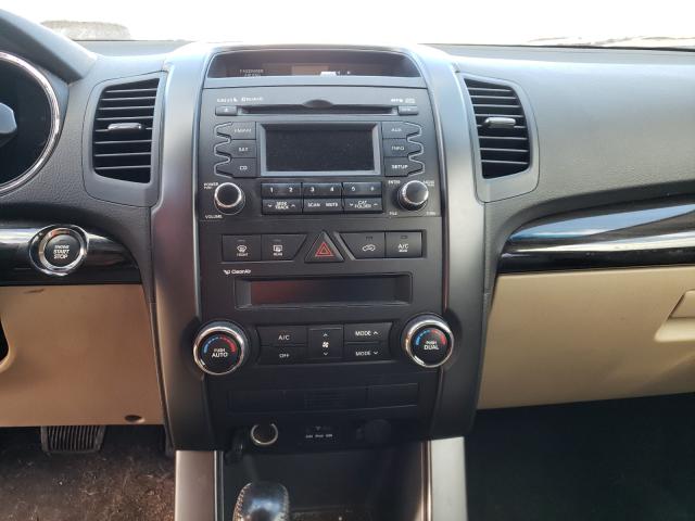 Photo 8 VIN: 5XYKUDA26BG014700 - KIA SORENTO EX 