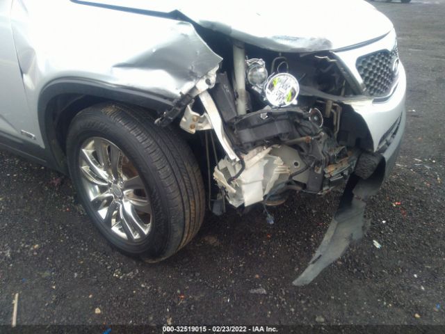 Photo 5 VIN: 5XYKUDA26BG056607 - KIA SORENTO 