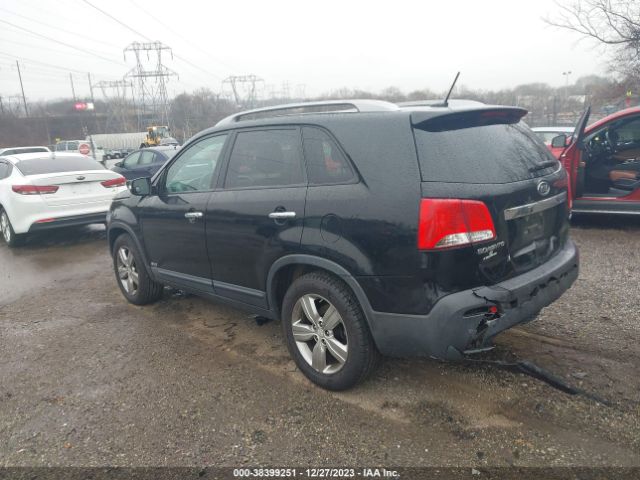 Photo 2 VIN: 5XYKUDA26DG386167 - KIA SORENTO 