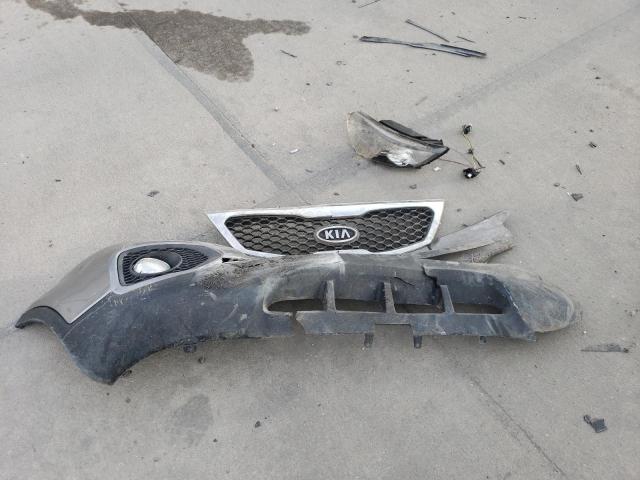 Photo 12 VIN: 5XYKUDA27BG031585 - KIA SORENTO 