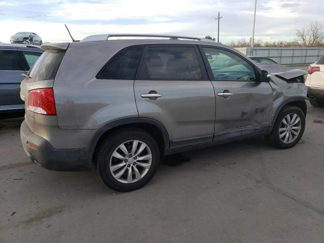 Photo 2 VIN: 5XYKUDA27BG031585 - KIA SORENTO 