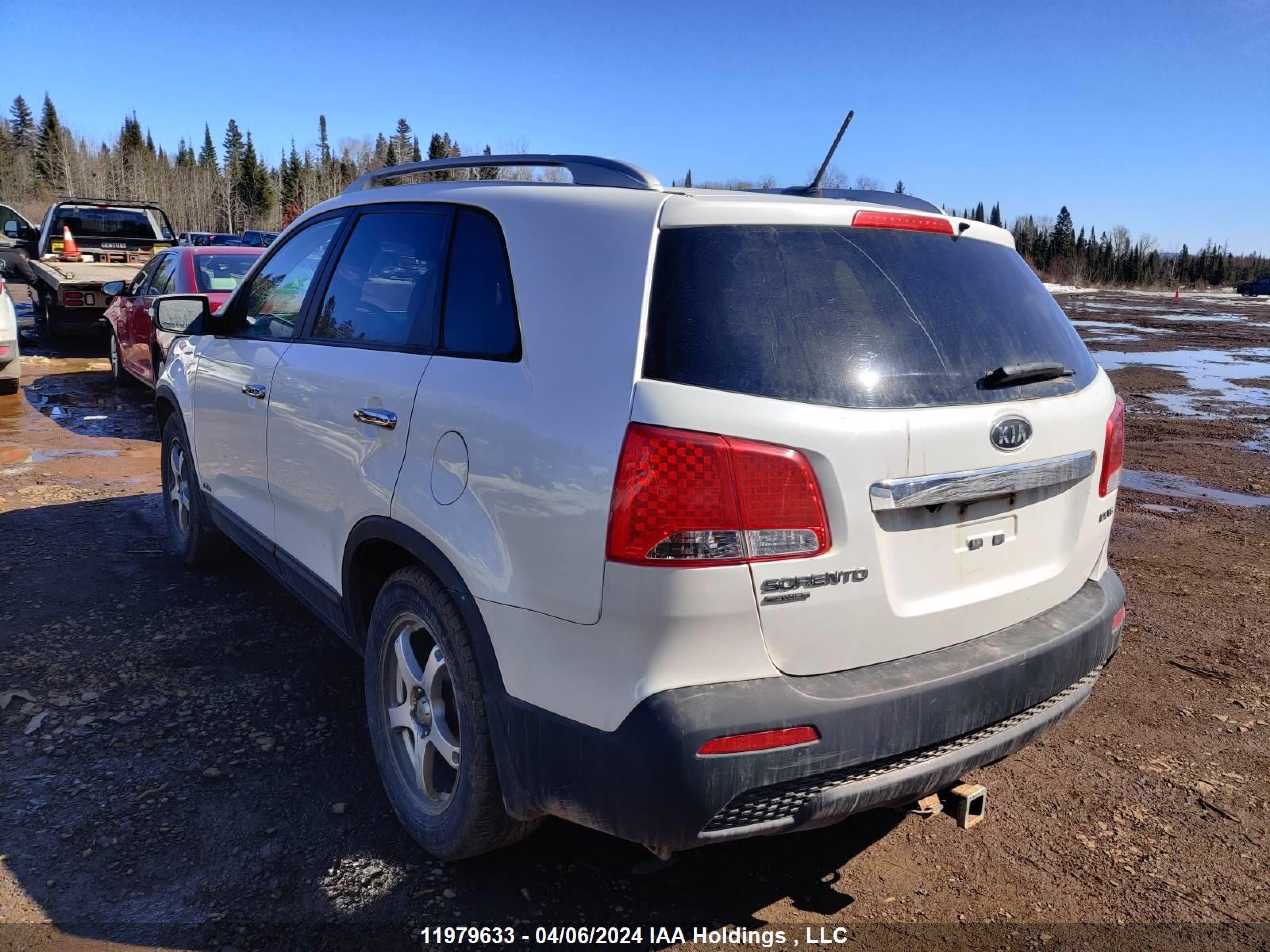 Photo 3 VIN: 5XYKUDA27CG237667 - KIA SORENTO 