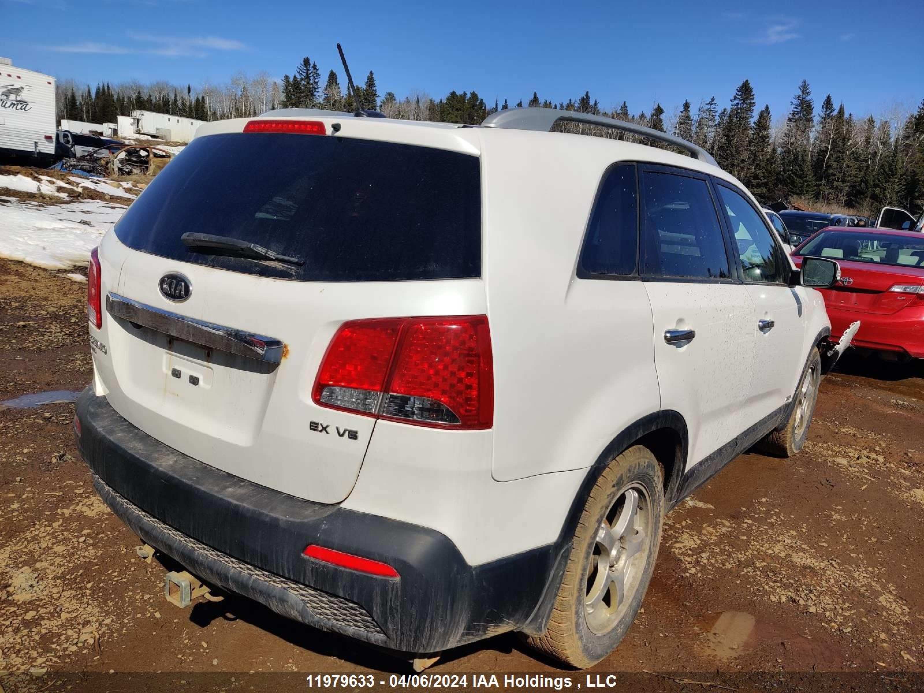 Photo 4 VIN: 5XYKUDA27CG237667 - KIA SORENTO 