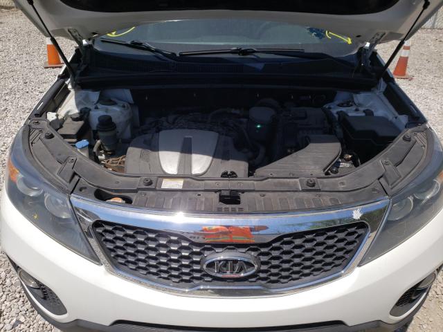 Photo 6 VIN: 5XYKUDA27CG261290 - KIA SORENTO EX 