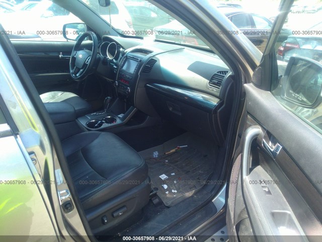 Photo 4 VIN: 5XYKUDA28CG256700 - KIA SORENTO 