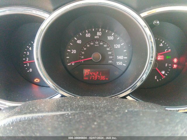 Photo 6 VIN: 5XYKUDA28DG412588 - KIA SORENTO 