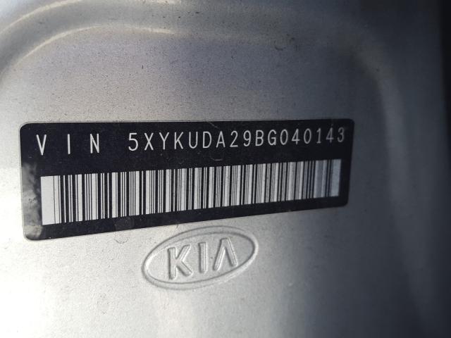 Photo 9 VIN: 5XYKUDA29BG040143 - KIA SORENTO EX 