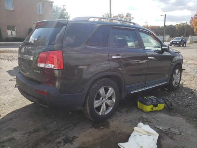 Photo 2 VIN: 5XYKUDA29CG267401 - KIA SORENTO 