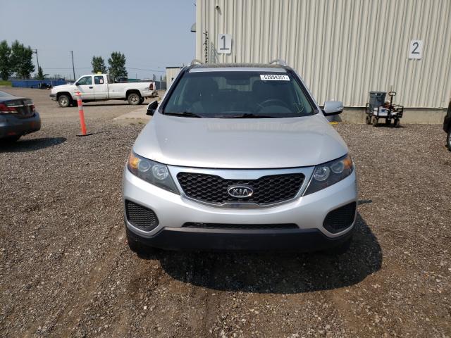 Photo 8 VIN: 5XYKUDA2XBG027160 - KIA SORENTO EX 