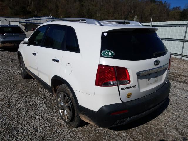 Photo 2 VIN: 5XYKUDA2XBG033394 - KIA SORENTO EX 