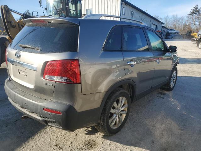 Photo 2 VIN: 5XYKUDA2XBG055511 - KIA SORENTO EX 