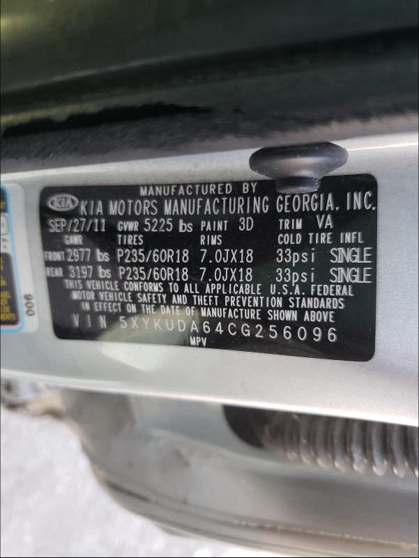 Photo 9 VIN: 5XYKUDA64CG256096 - KIA SORENTO EX 