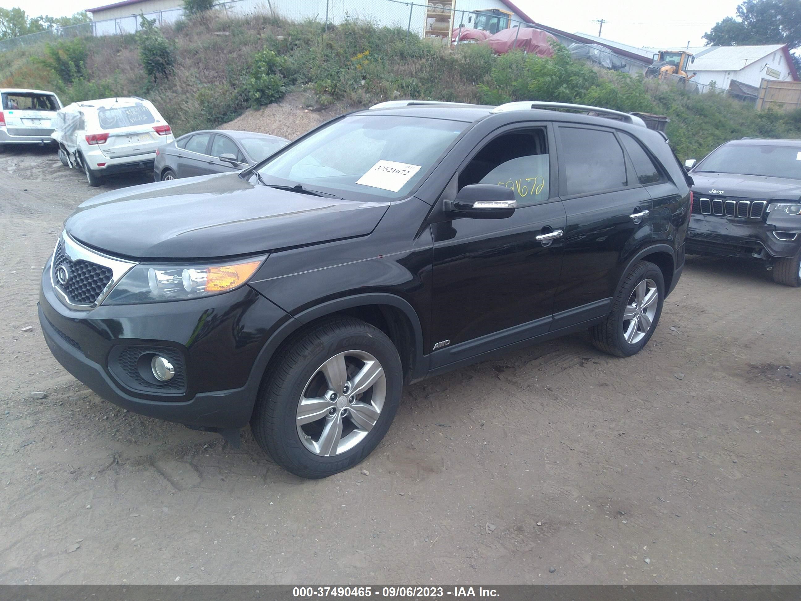 Photo 1 VIN: 5XYKUDA6XCG244048 - KIA SORENTO 