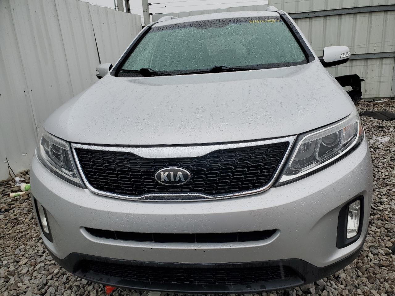 Photo 4 VIN: 5XYKUDA70EG498234 - KIA SORENTO 