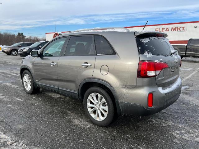 Photo 2 VIN: 5XYKUDA71FG572021 - KIA SORENTO 