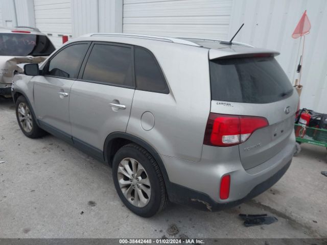 Photo 2 VIN: 5XYKUDA72FG632663 - KIA SORENTO 