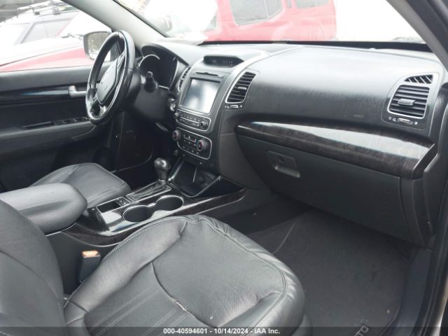 Photo 4 VIN: 5XYKUDA74FG617727 - KIA SORENTO 