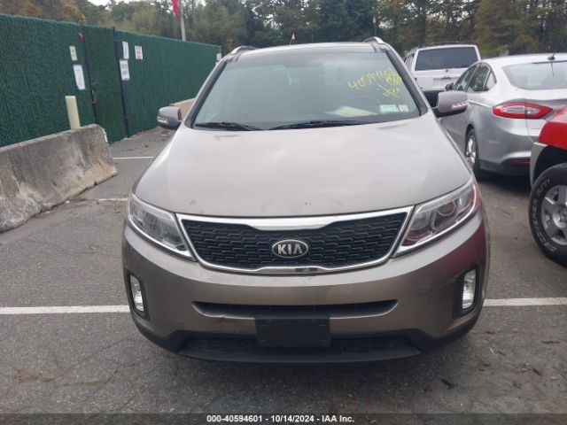 Photo 5 VIN: 5XYKUDA74FG617727 - KIA SORENTO 