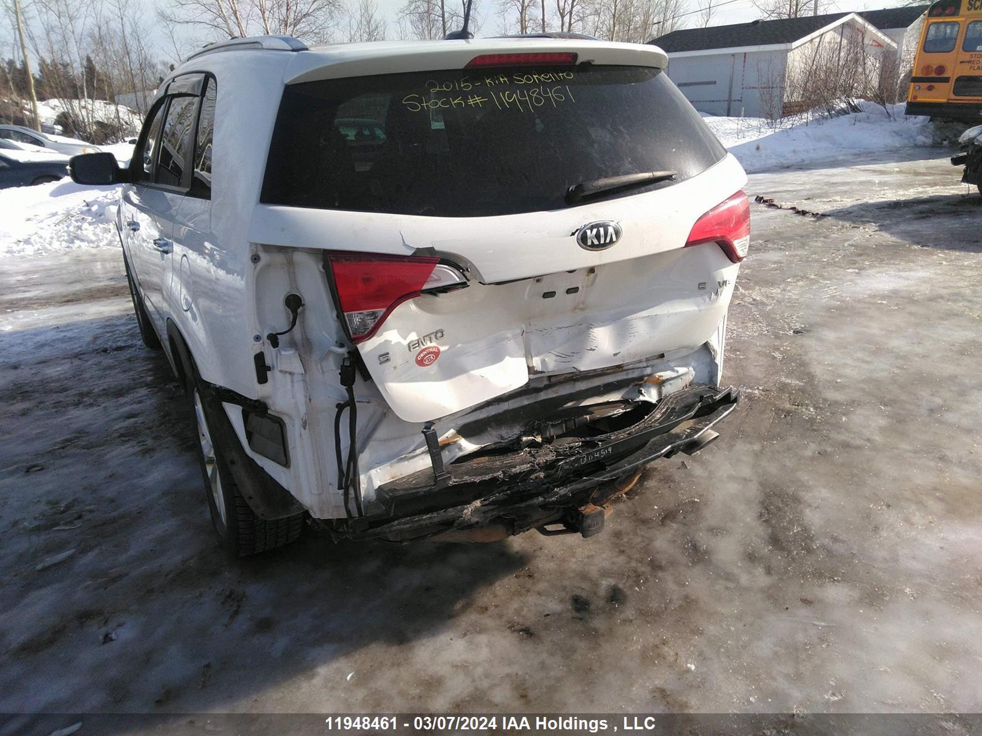 Photo 5 VIN: 5XYKUDA77FG610383 - KIA SORENTO 