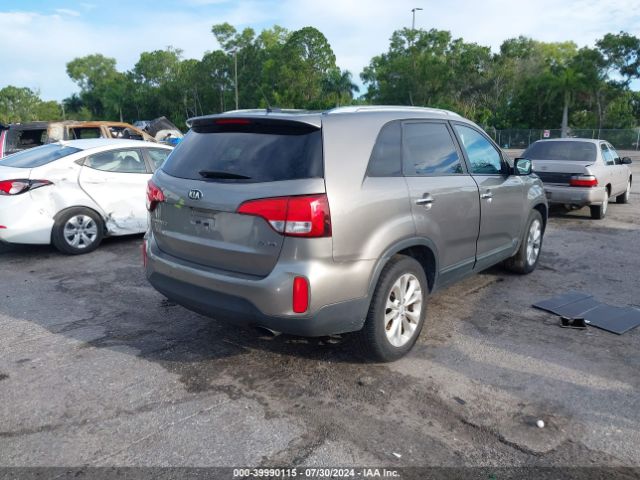 Photo 3 VIN: 5XYKUDA77FG626907 - KIA SORENTO 