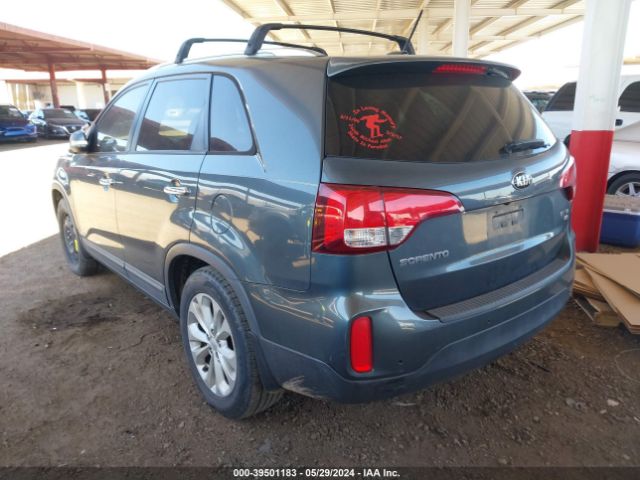 Photo 2 VIN: 5XYKUDA78FG551943 - KIA SORENTO 