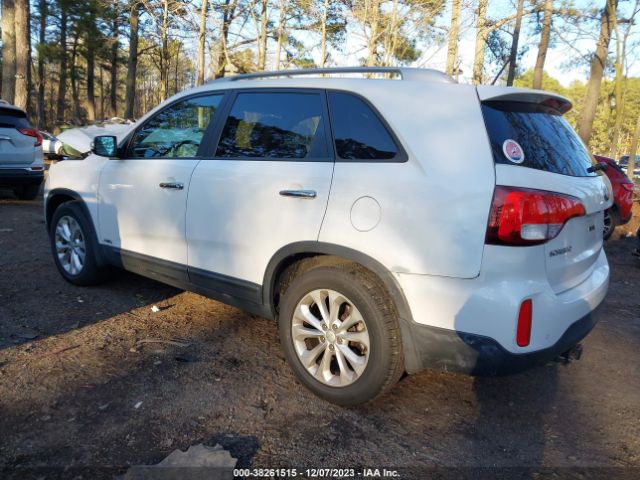 Photo 2 VIN: 5XYKUDA7XEG490738 - KIA SORENTO 