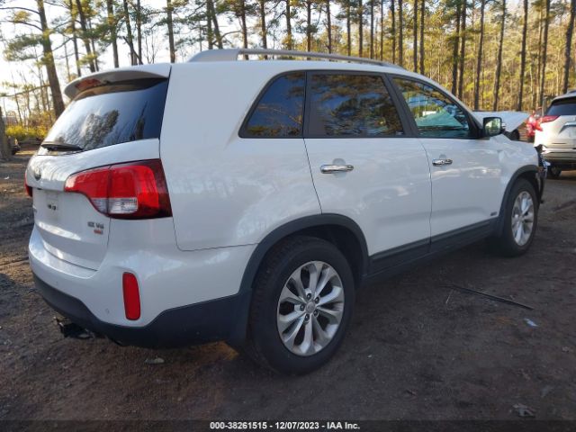 Photo 3 VIN: 5XYKUDA7XEG490738 - KIA SORENTO 