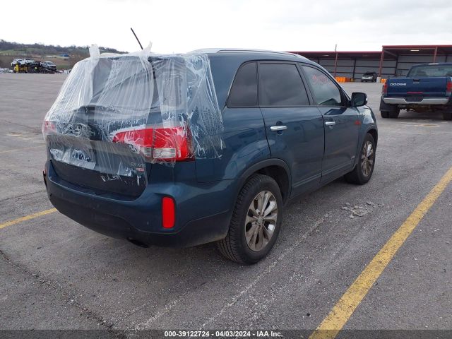 Photo 3 VIN: 5XYKUDA7XEG498970 - KIA SORENTO 