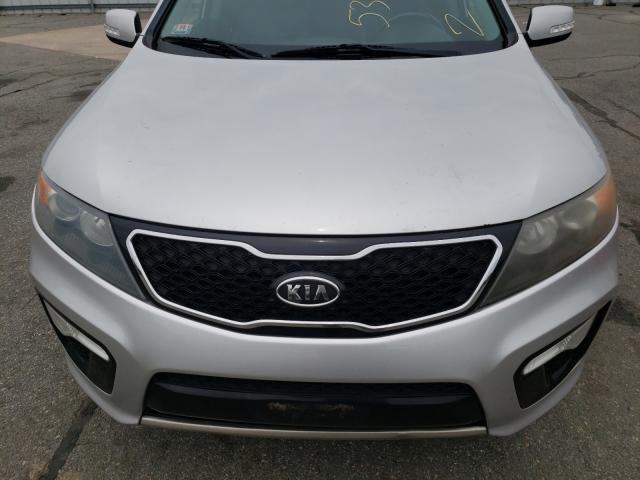 Photo 8 VIN: 5XYKW4A20DG365244 - KIA SORENTO SX 