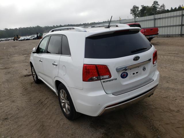 Photo 2 VIN: 5XYKW4A20DG409954 - KIA SORENTO SX 