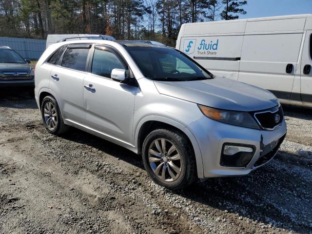 Photo 3 VIN: 5XYKW4A21DG393201 - KIA SORENTO 