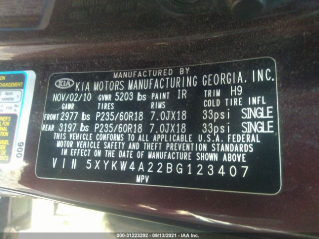 Photo 8 VIN: 5XYKW4A22BG123407 - KIA SORENTO 