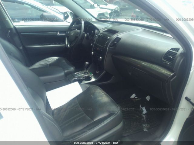 Photo 4 VIN: 5XYKW4A22CG247582 - KIA SORENTO 