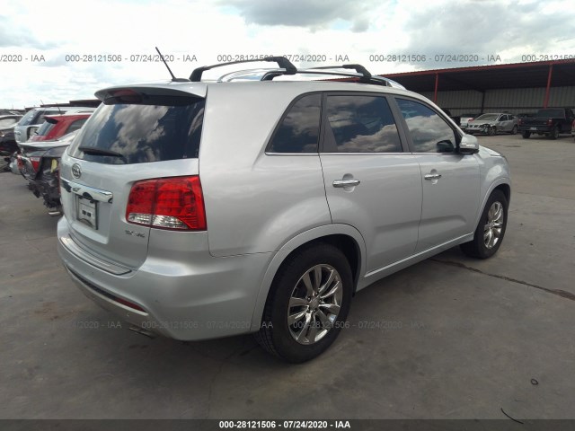 Photo 3 VIN: 5XYKW4A23CG282003 - KIA SORENTO 