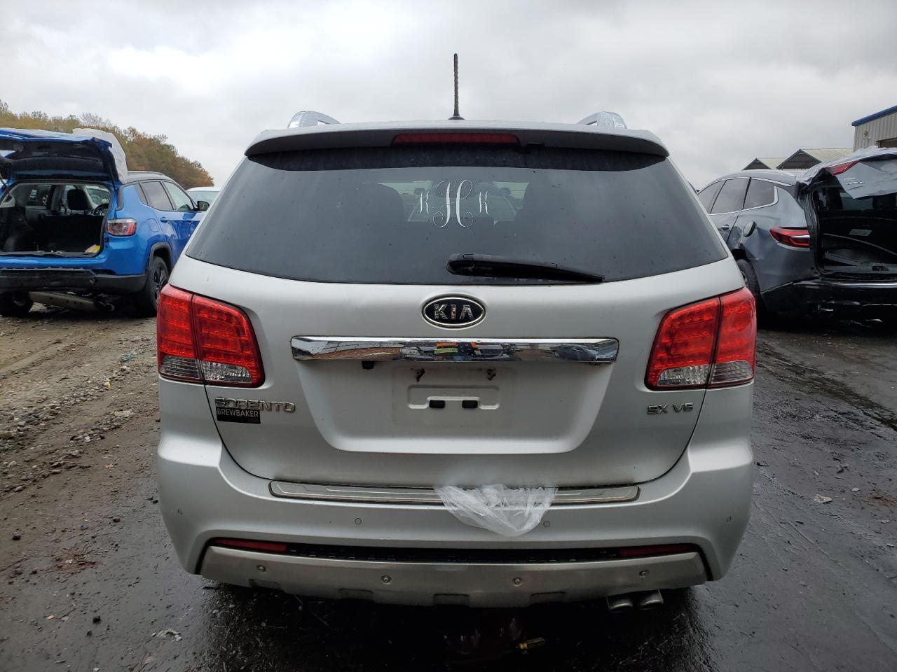 Photo 5 VIN: 5XYKW4A23DG380000 - KIA SORENTO 