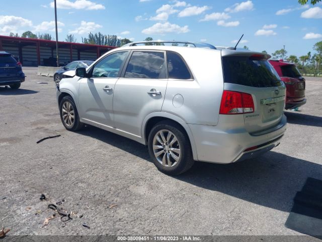 Photo 2 VIN: 5XYKW4A24DG341173 - KIA SORENTO 