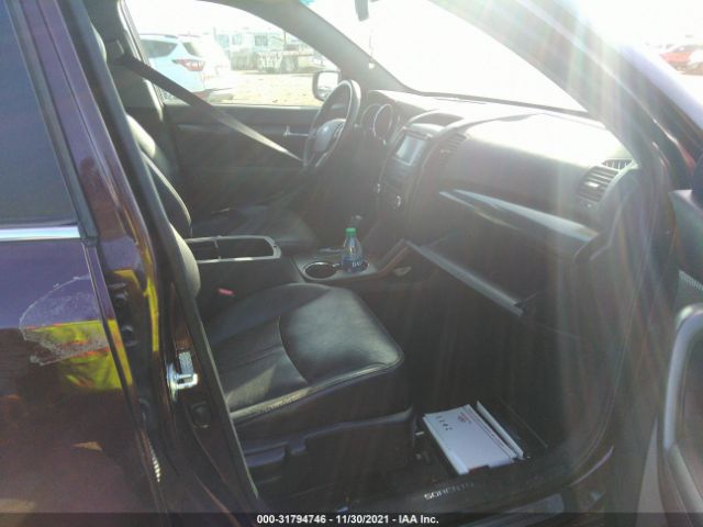 Photo 4 VIN: 5XYKW4A25BG115396 - KIA SORENTO 