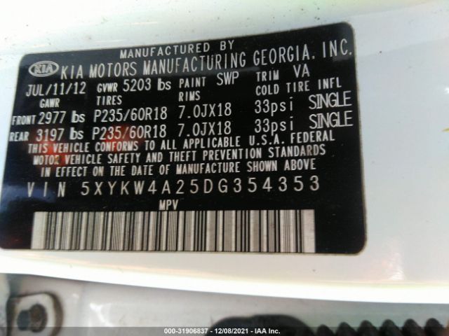 Photo 8 VIN: 5XYKW4A25DG354353 - KIA SORENTO 