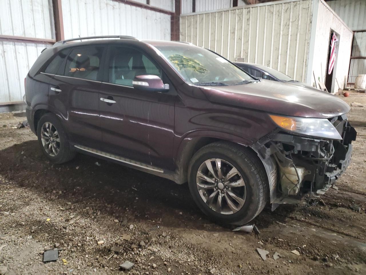 Photo 3 VIN: 5XYKW4A25DG364994 - KIA SORENTO 