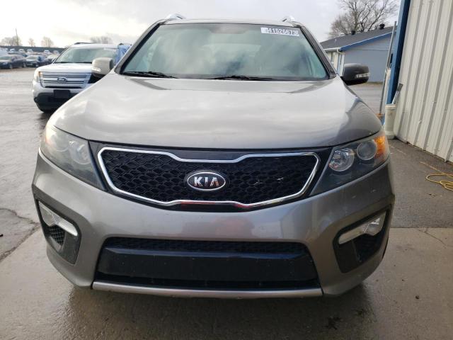 Photo 4 VIN: 5XYKW4A25DG415068 - KIA SORENTO SX 