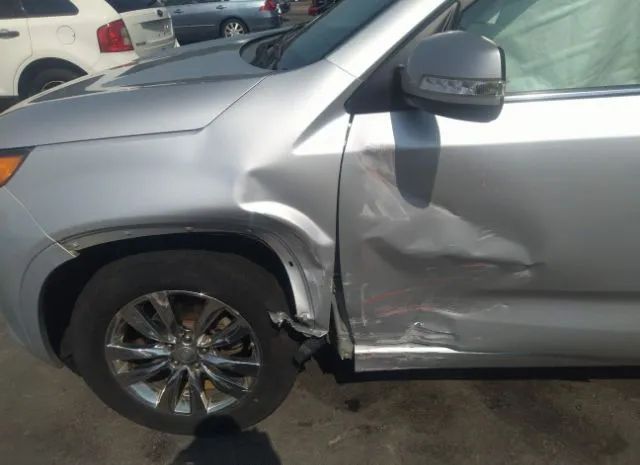 Photo 5 VIN: 5XYKW4A27CG212634 - KIA SORENTO 