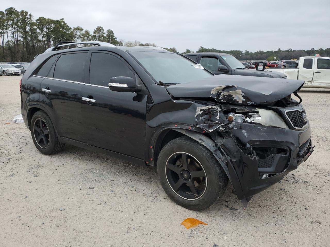 Photo 3 VIN: 5XYKW4A27CG271702 - KIA SORENTO 