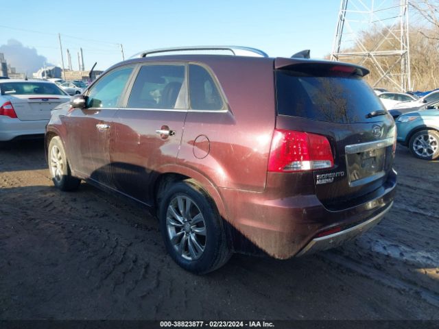 Photo 2 VIN: 5XYKW4A29BG093984 - KIA SORENTO 