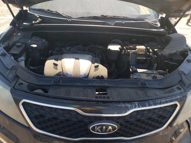 Photo 6 VIN: 5XYKW4A2XBG093668 - KIA SORENTO SX 