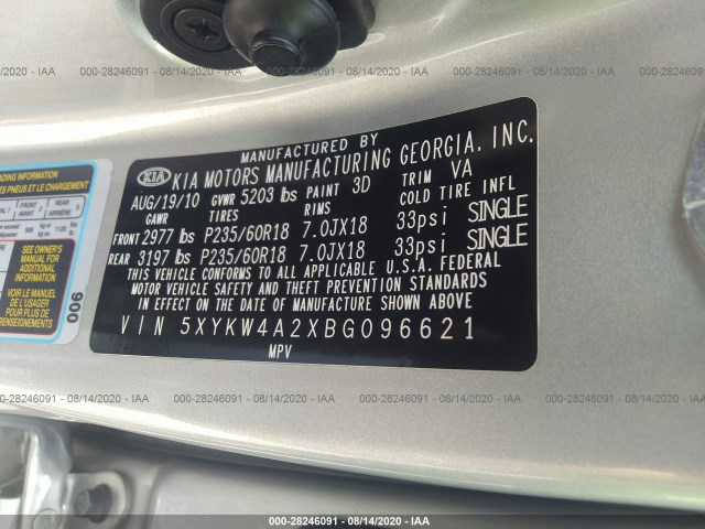 Photo 8 VIN: 5XYKW4A2XBG096621 - KIA SORENTO 