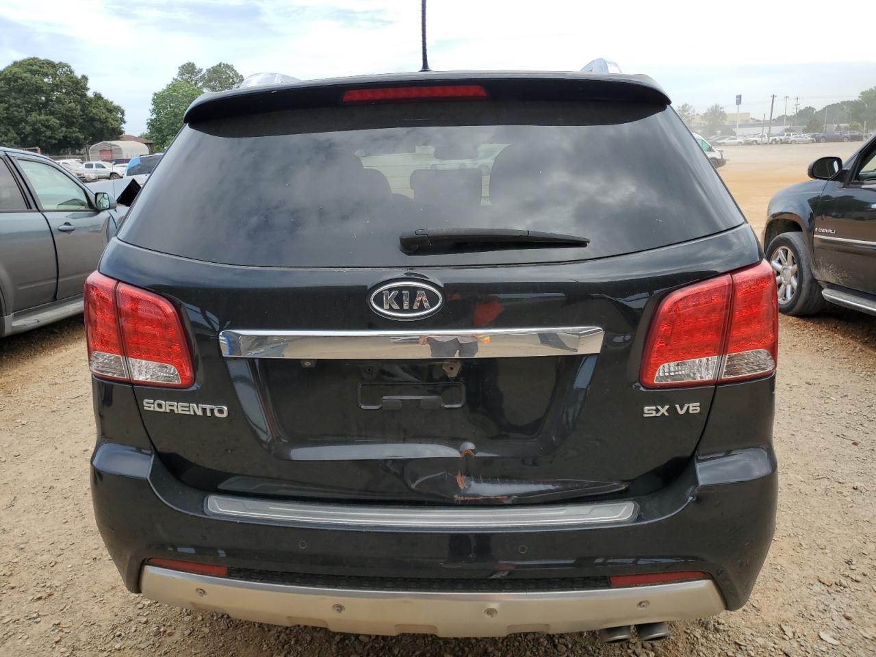 Photo 5 VIN: 5XYKW4A2XCG273637 - KIA SORENTO 