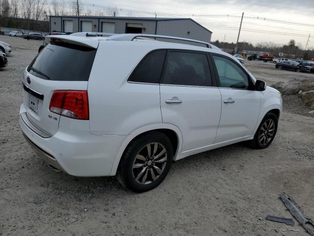 Photo 2 VIN: 5XYKW4A2XCG307155 - KIA SORENTO SX 