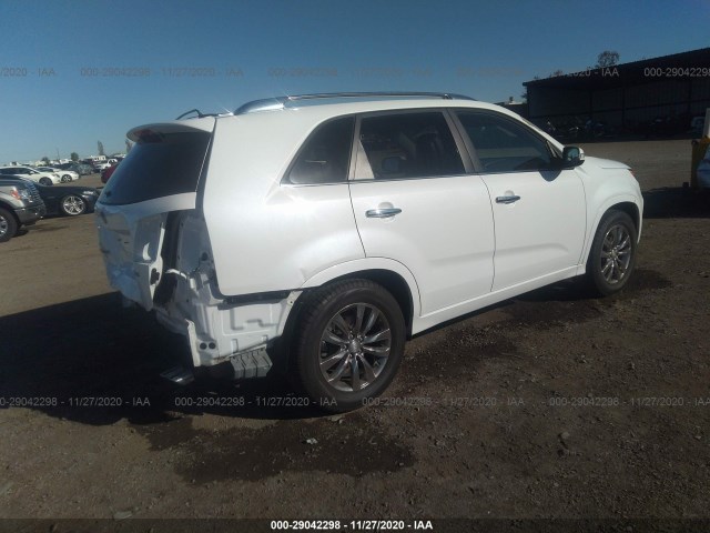 Photo 3 VIN: 5XYKW4A2XDG379734 - KIA SORENTO 